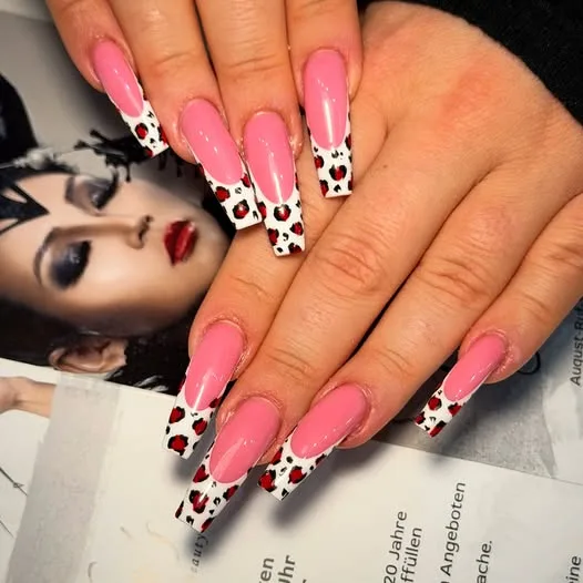 Nageldesign Arbeit 54 aus dem Nagelstudio Chip's Nails & Beauty in Singen