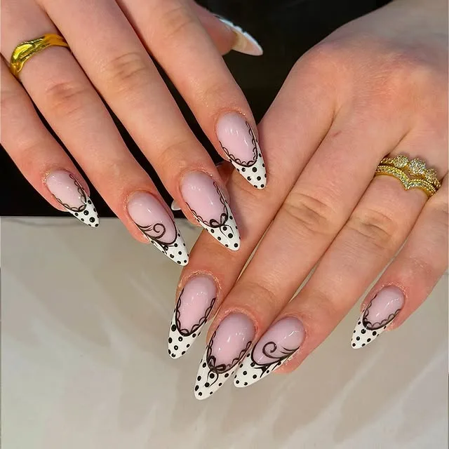 Nageldesign Arbeit 35 aus dem Nagelstudio Chip's Nails & Beauty in Singen