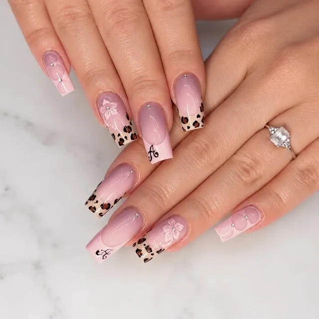 Nageldesign Arbeit 26 aus dem Nagelstudio Chip's Nails & Beauty in Singen