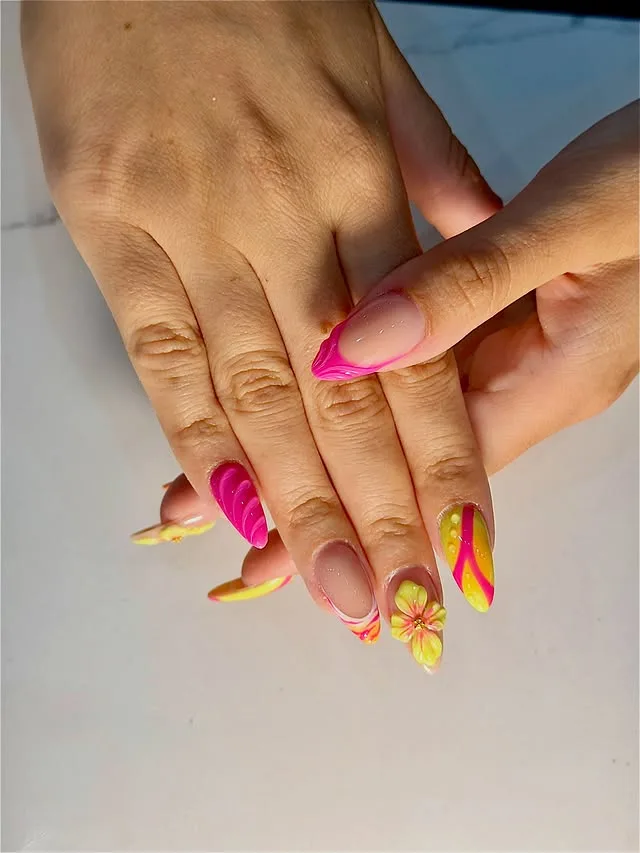 Nageldesign Arbeit 21 aus dem Nagelstudio Chip's Nails & Beauty in Singen