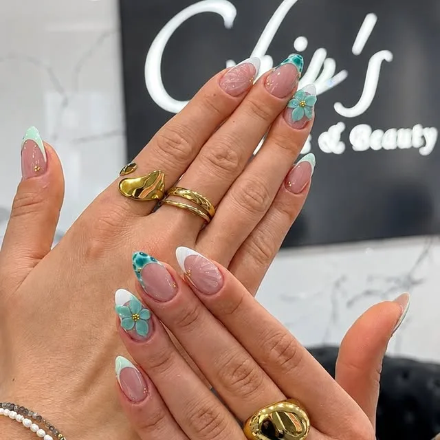 Nageldesign Arbeit 3 aus dem Nagelstudio Chip's Nails & Beauty in Singen