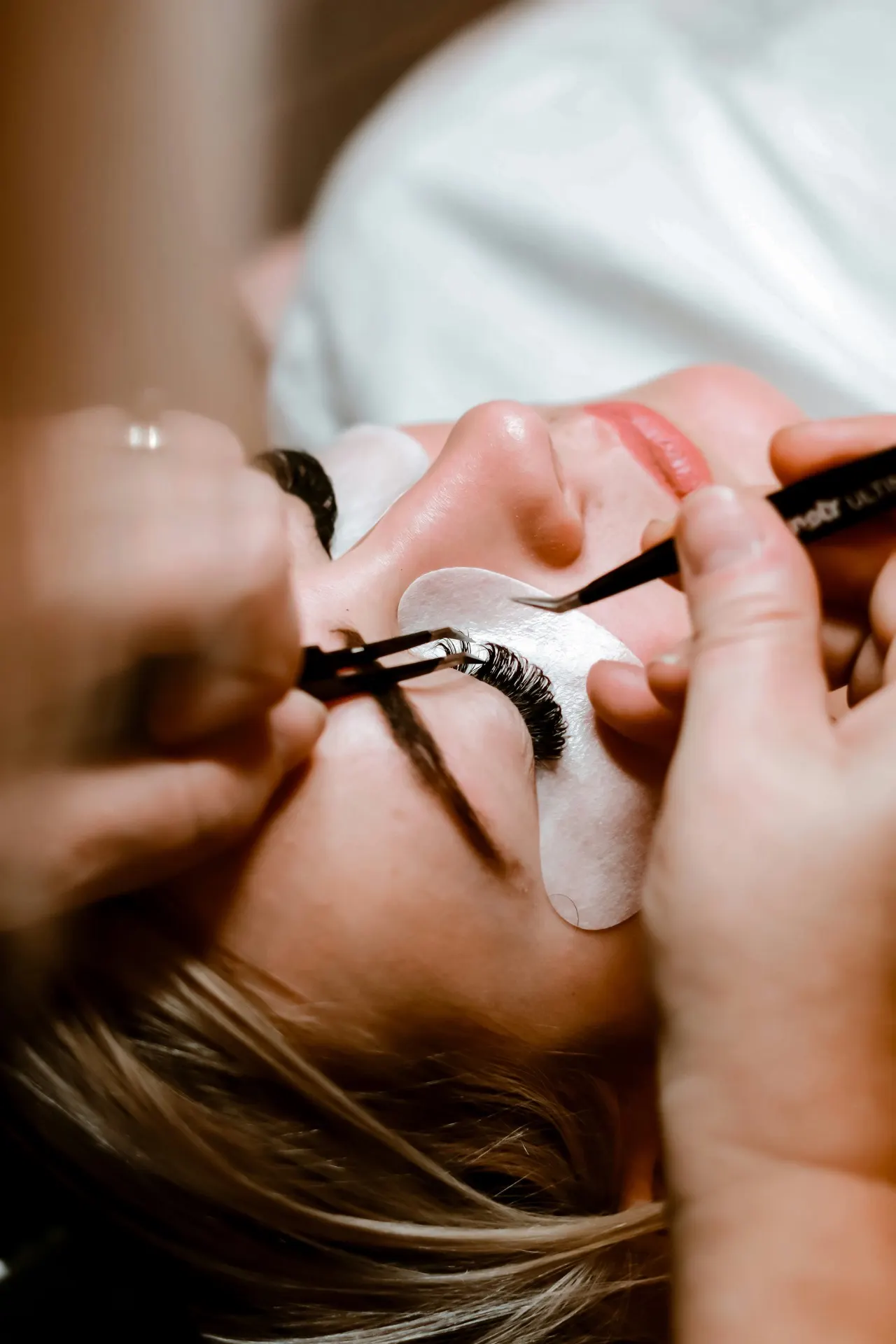 Wimpernlifting für einen natürlichen Schwung, Studio in Singen